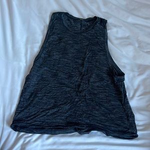 Lululemon size 4 workout top